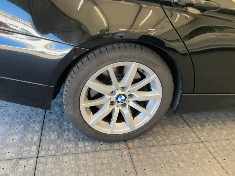 BMW 3er 330d 2010 – снимка 19