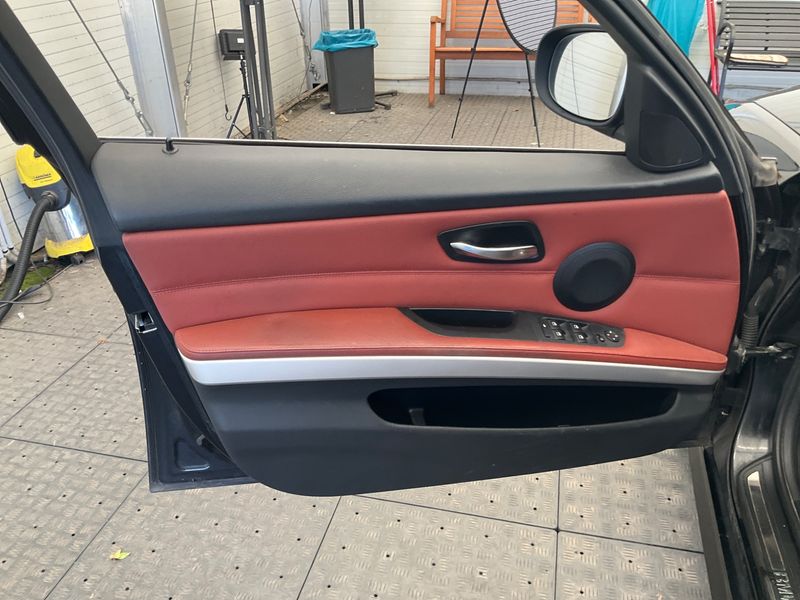 BMW 3er 330d 2010 – снимка 32