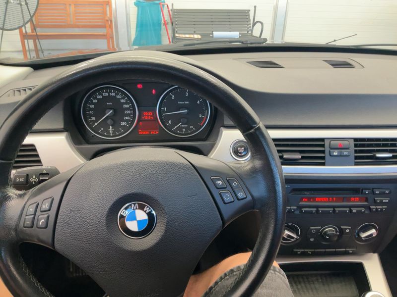 BMW 3er 330d 2010 – снимка 12