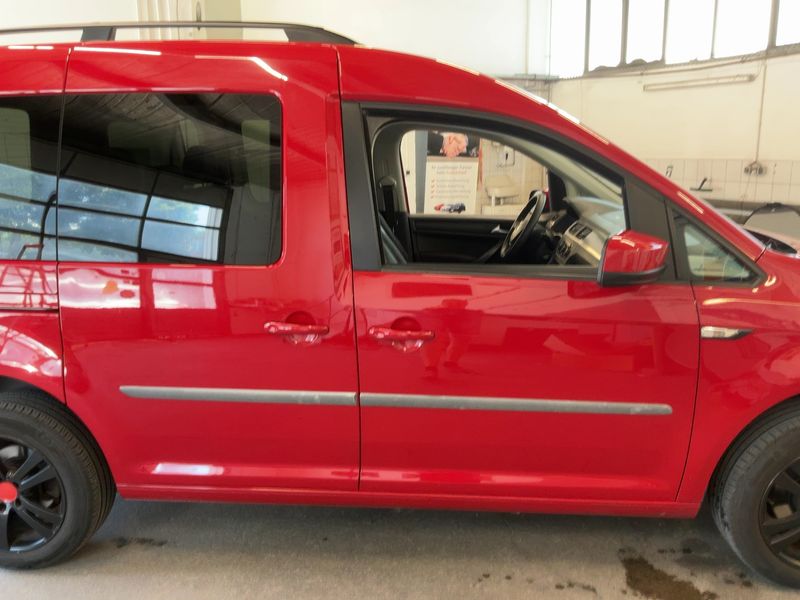Volkswagen Caddy 2.0 TDI Trendline BlueMotion Tech 2017 – снимка на щета 10