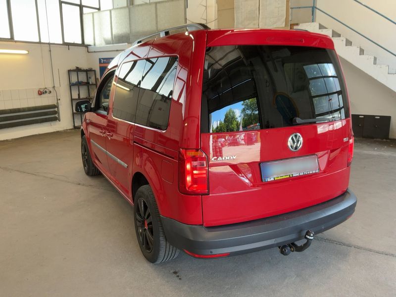 Volkswagen Caddy 2.0 TDI Trendline BlueMotion Tech 2017 – снимка 6