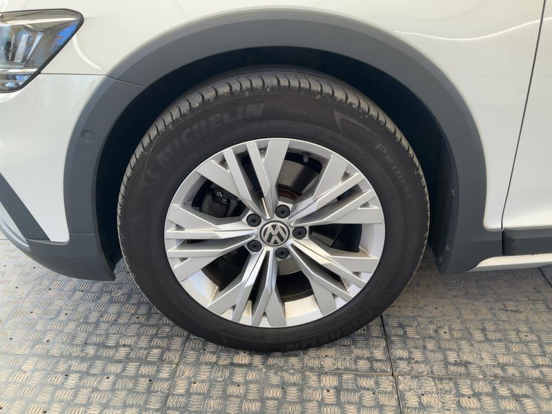 Volkswagen Passat Alltrack 2.0 TDI 4Motion 2021 – снимка 3