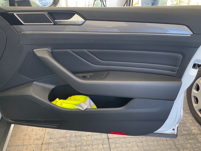 Volkswagen Passat Alltrack 2.0 TDI 4Motion 2021 – снимка 21