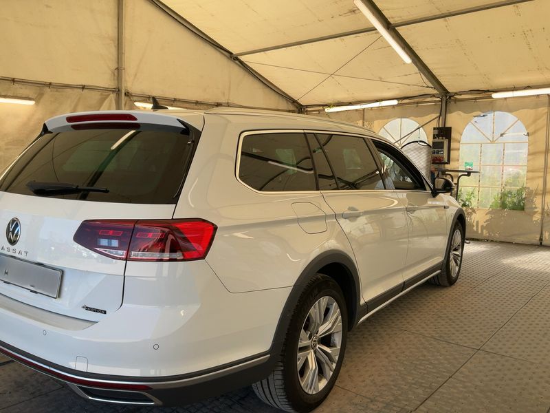 Volkswagen Passat Alltrack 2.0 TDI 4Motion 2021 – снимка 8