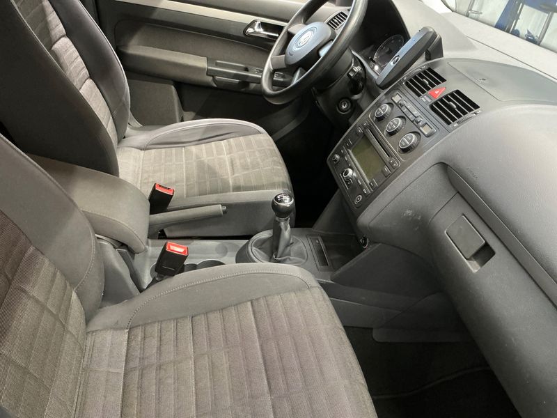 Volkswagen Touran 2.0 TDI Goal 2006 – снимка 39