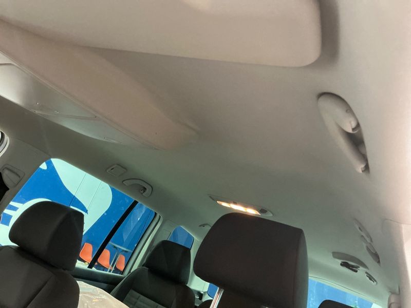 Volkswagen Touran 2.0 TDI Goal 2006 – снимка 31