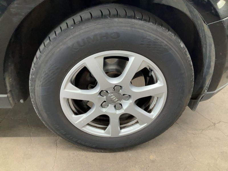 Audi Q5 2.0 TDI quattro 2011 – снимка 11