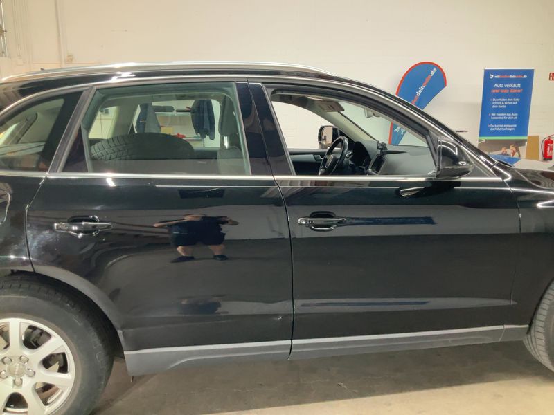 Audi Q5 2.0 TDI quattro 2011 – снимка 10