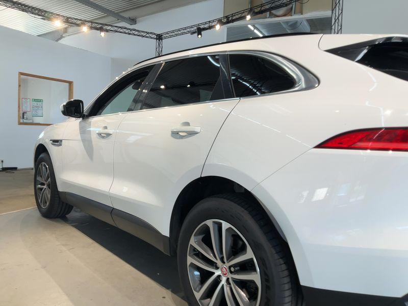 Jaguar F-Pace 30d Prestige AWD 2017 – снимка 6