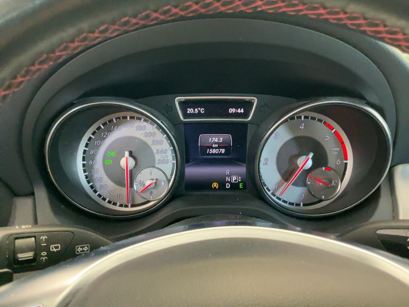Mercedes-Benz GLA-Klasse GLA 220 d AMG Line 2015 – снимка 18