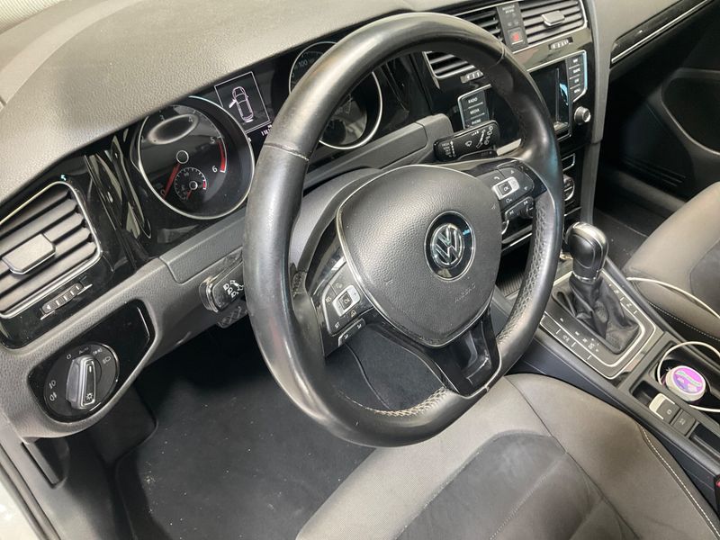 Volkswagen Golf VII 2.0 TDI Highline BlueMotion Tech 2013 – снимка 24