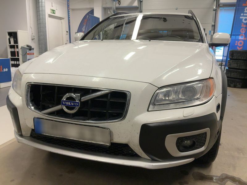 Volvo XC70 2.4 D5 Kinetic AWD 2012 – снимка 14