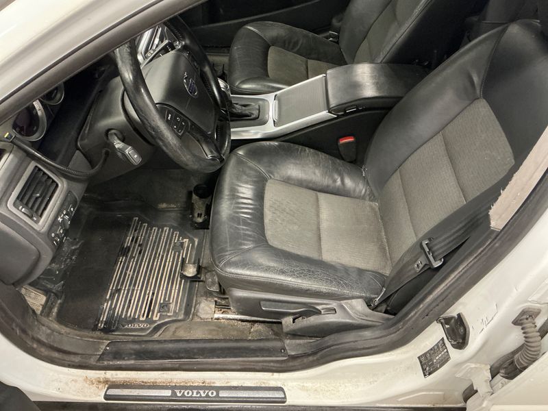 Volvo XC70 2.4 D5 Kinetic AWD 2012 – снимка 42