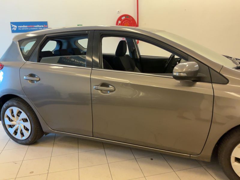 Toyota Auris 1.3 Comfort 2018 – снимка 10