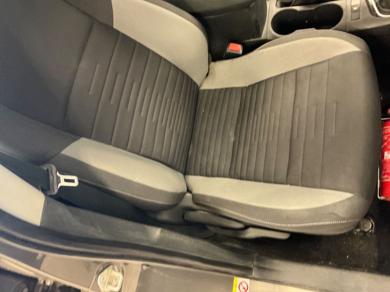 Toyota Auris 1.3 Comfort 2018 – снимка 36