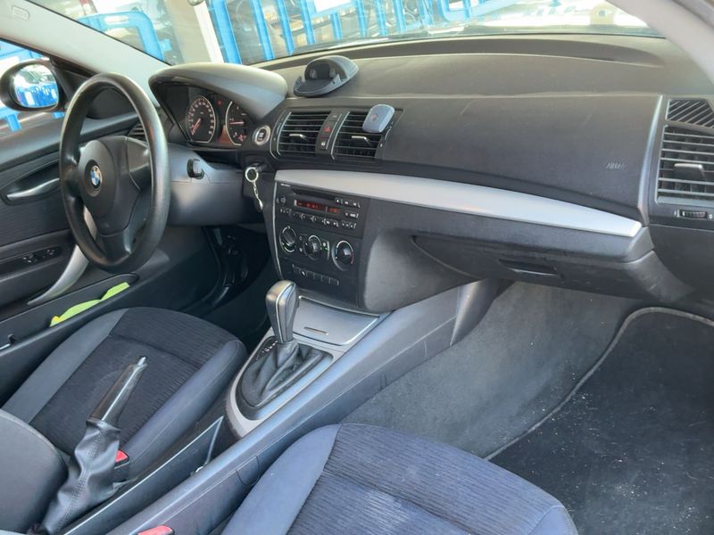 BMW 1er 120d 2008 – снимка 17