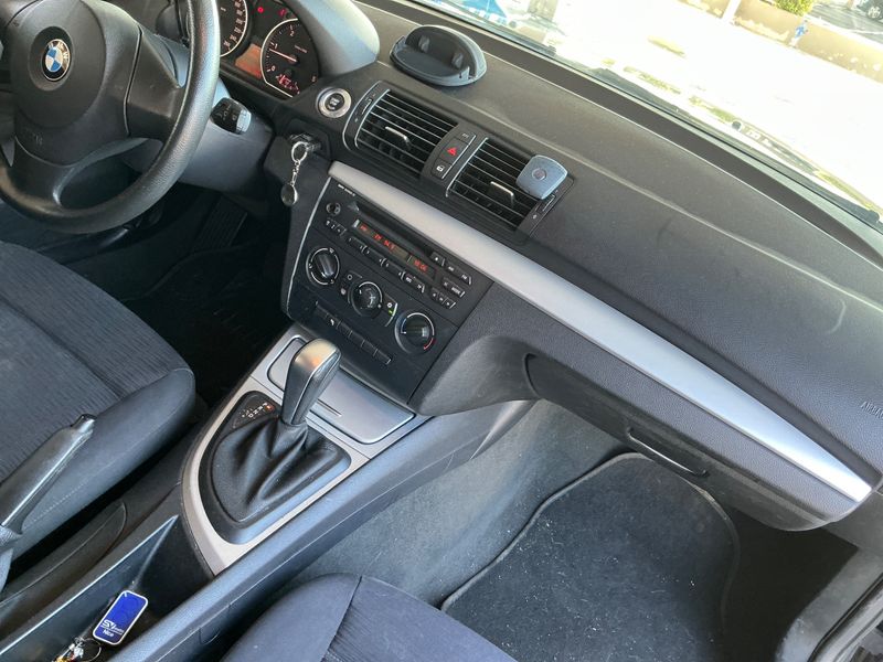 BMW 1er 120d 2008 – снимка 32