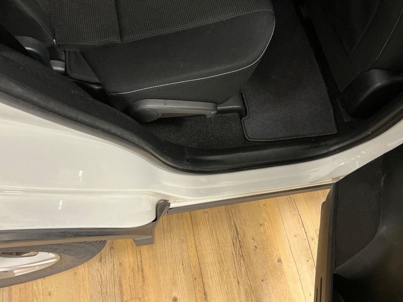 Toyota RAV 4 2.0 D-4D Edition 2016 – снимка 28