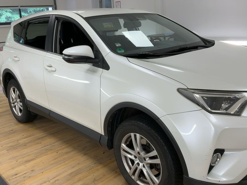 Toyota RAV 4 2.0 D-4D Edition 2016 – снимка 12