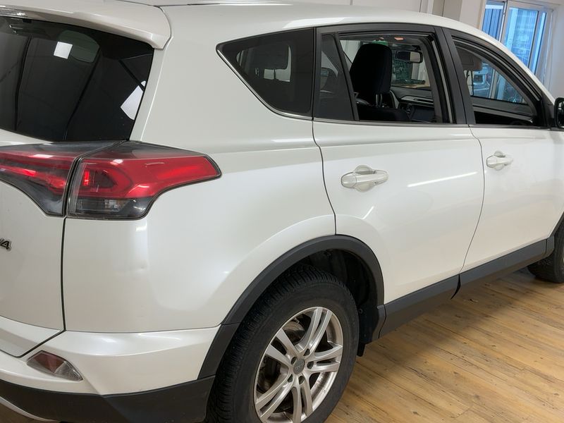 Toyota RAV 4 2.0 D-4D Edition 2016 – снимка 8