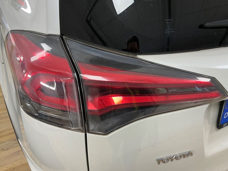Toyota RAV 4 2.0 D-4D Edition 2016 – снимка 33