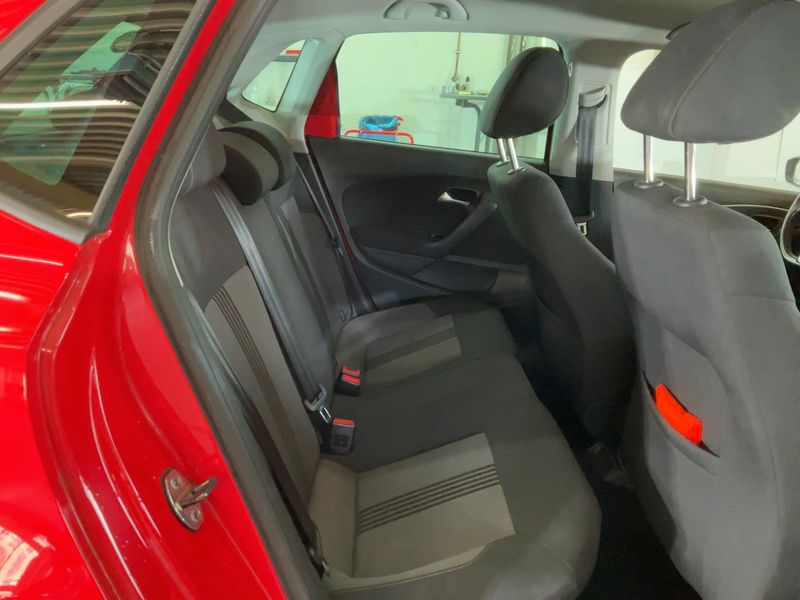 Volkswagen Polo 1.0 Allstar BlueMotion Tech 2017 – снимка 19