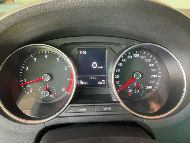 Volkswagen Polo 1.0 Allstar BlueMotion Tech 2017 – снимка 18
