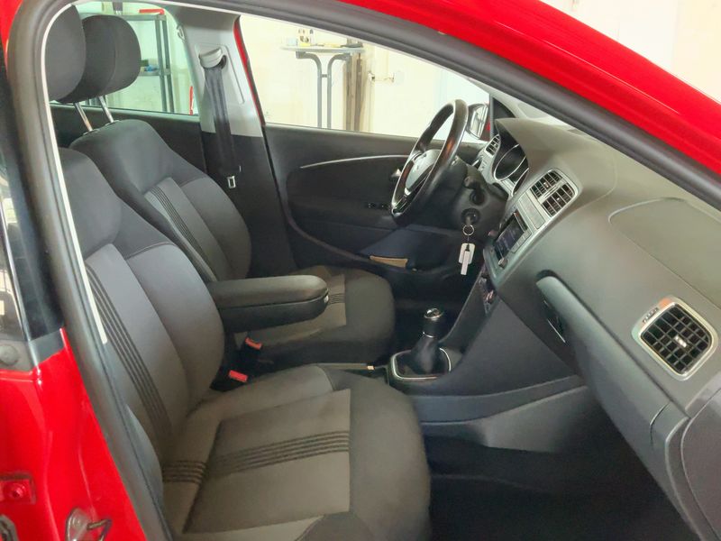 Volkswagen Polo 1.0 Allstar BlueMotion Tech 2017 – снимка 16