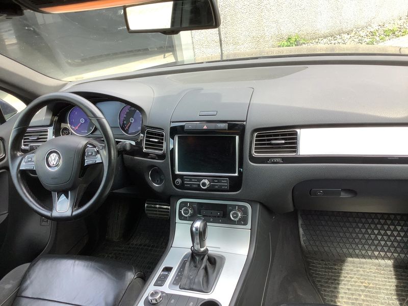 Volkswagen Touareg 3.0 V6 TDI BlueMotion Tech 2012 – снимка 17