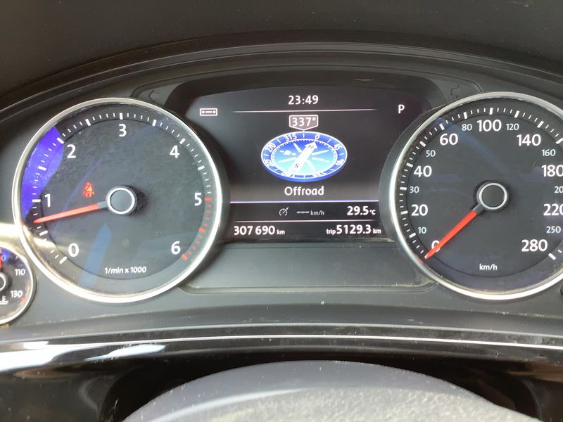 Volkswagen Touareg 3.0 V6 TDI BlueMotion Tech 2012 – снимка 18