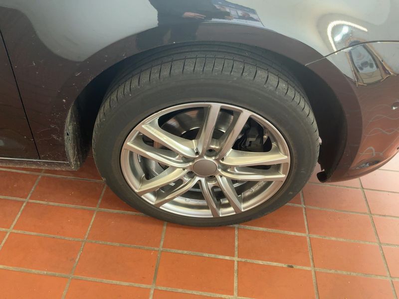 Volkswagen Touran 1.4 TSI Life 2013 – снимка 11