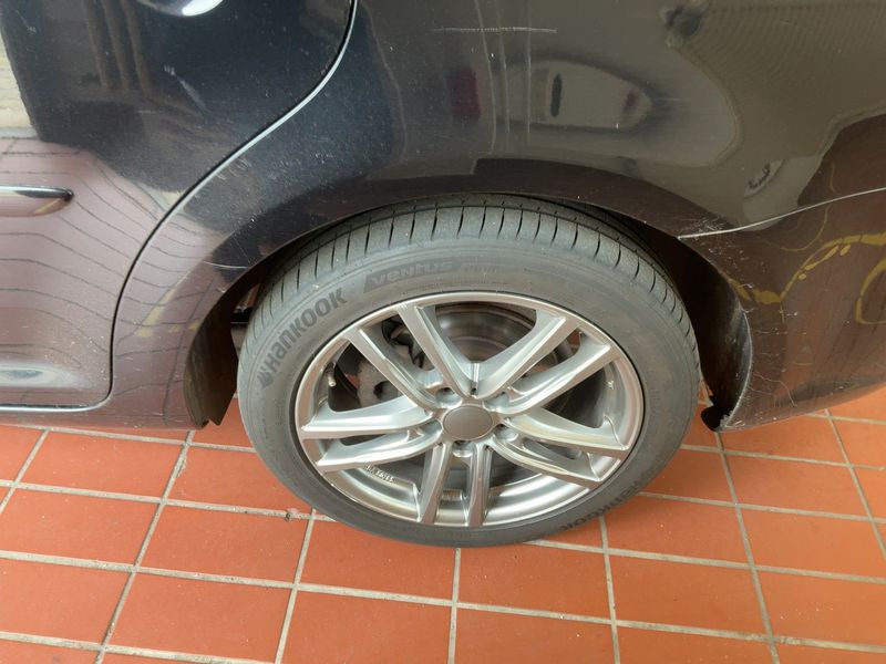 Volkswagen Touran 1.4 TSI Life 2013 – снимка 5