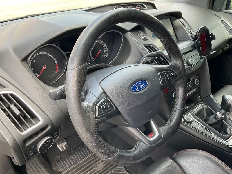 Ford Focus 2.0 TDCi ST 2016 – снимка 27