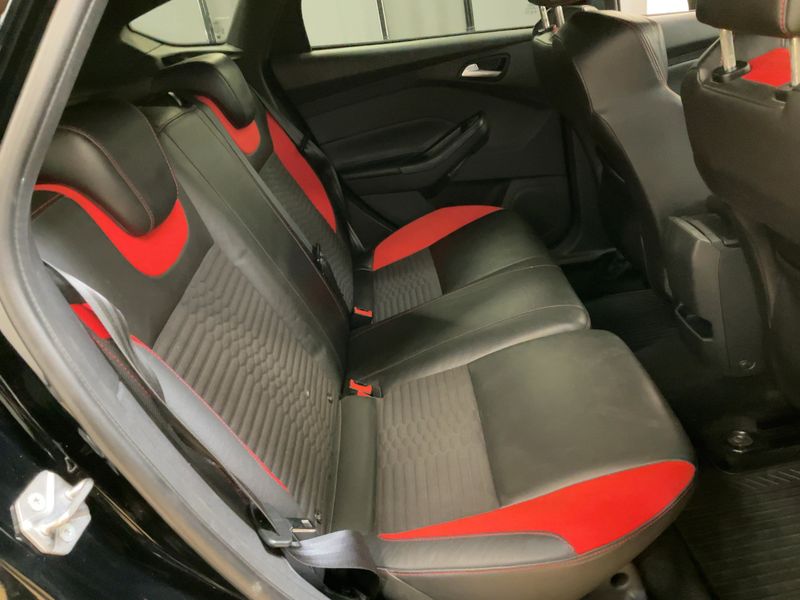 Ford Focus 2.0 TDCi ST 2016 – снимка 20