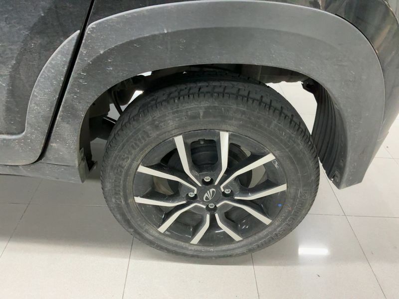 Mahindra KUV 100 1.2 K8 2022 – снимка 5