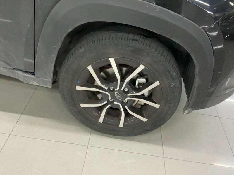 Mahindra KUV 100 1.2 K8 2022 – снимка 11