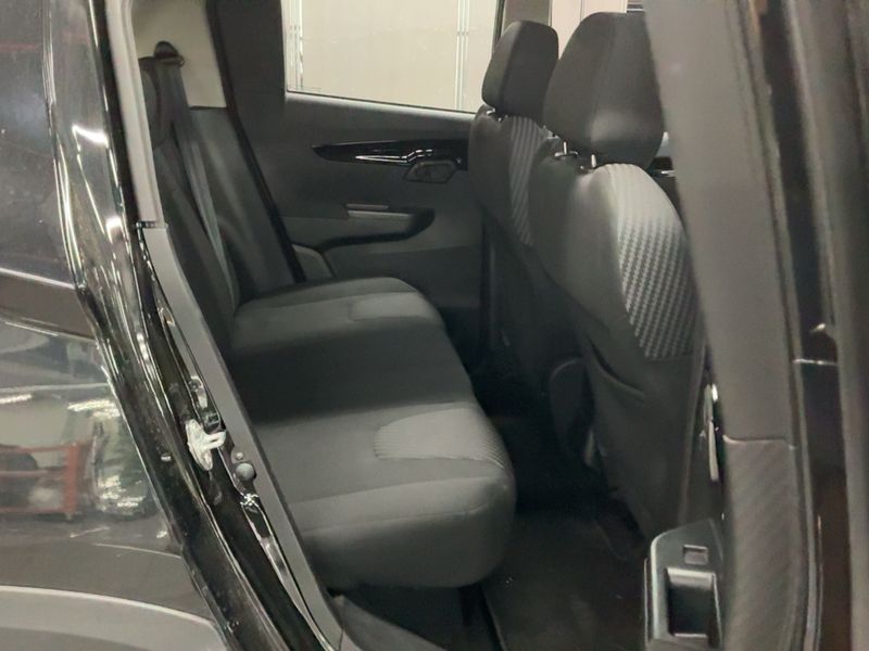 Mahindra KUV 100 1.2 K8 2022 – снимка 19