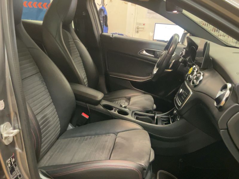 Mercedes-Benz GLA-Klasse GLA 220 d 4Matic Fascination 2017 – снимка 16