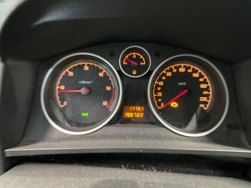 Opel Zafira 1.7 CDTI Family Plus 2012 – снимка 4