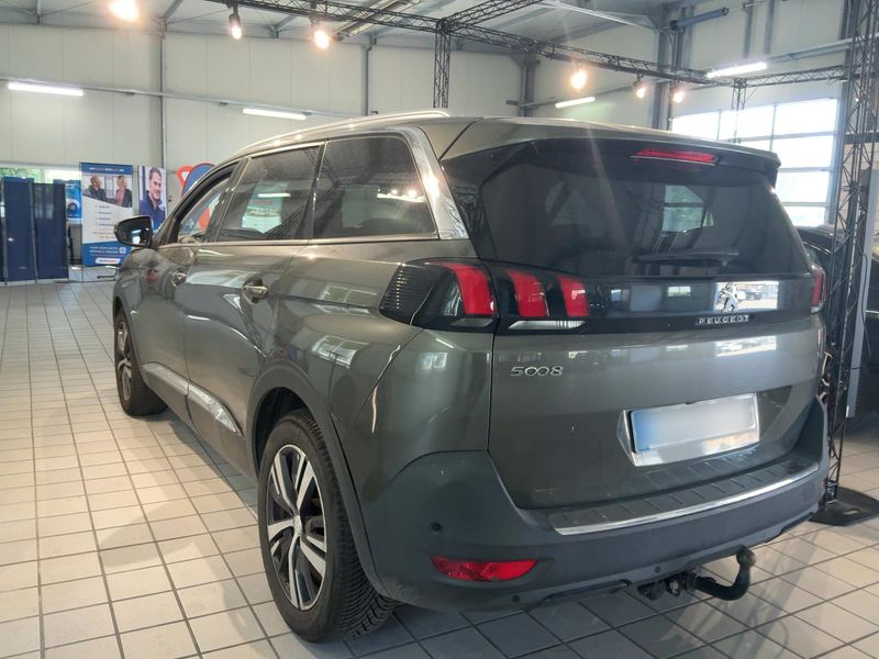 Peugeot 5008 1.5 Blue-HDi Allure 2018 – снимка 6