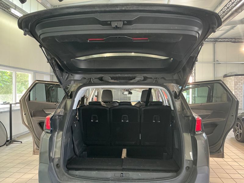 Peugeot 5008 1.5 Blue-HDi Allure 2018 – снимка 23