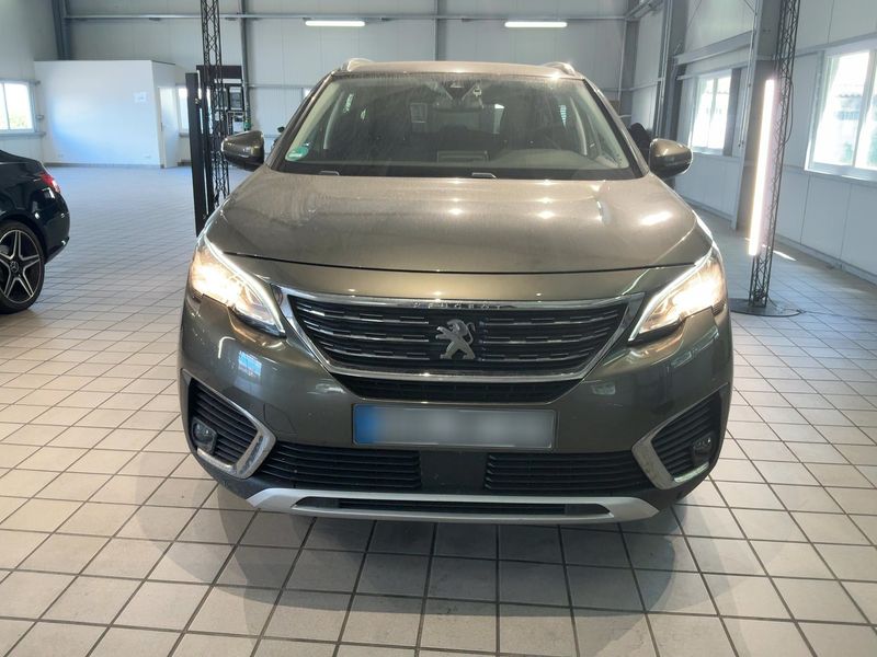 Peugeot 5008 1.5 Blue-HDi Allure 2018 – снимка 14