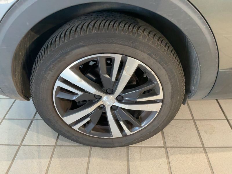 Peugeot 5008 1.5 Blue-HDi Allure 2018 – снимка 9