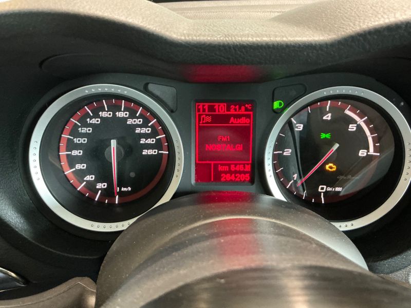 Alfa Romeo Alfa 159 2.0 JTDM Turismo 2011 – снимка 4