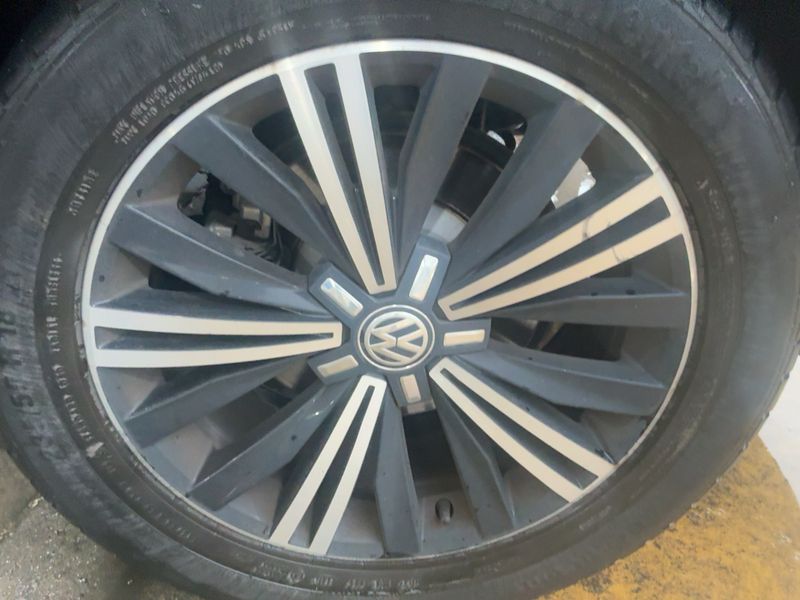 Volkswagen Tiguan 2.0 TDI Sport 4Motion BlueMotion Tech 2016 – снимка 5