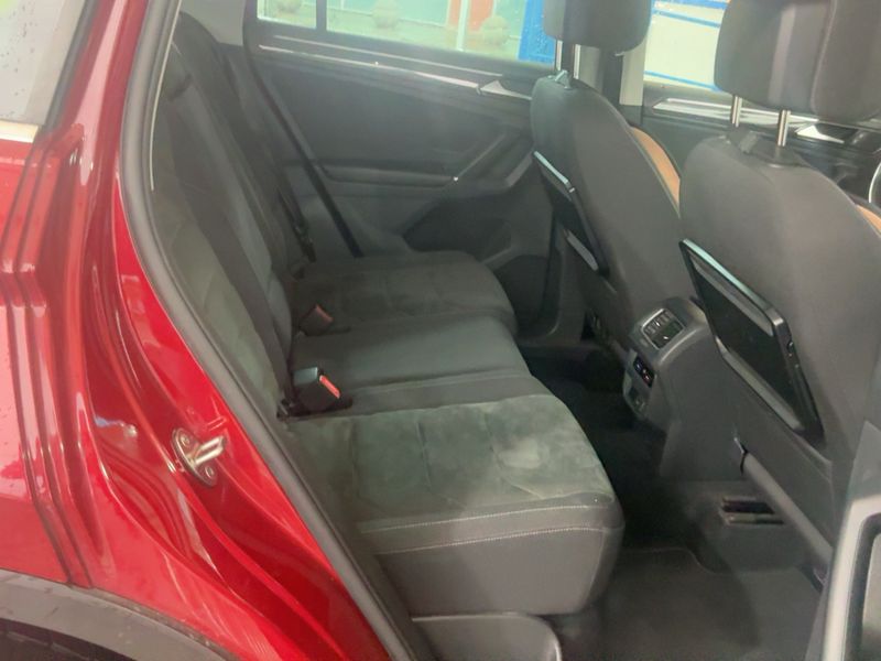 Volkswagen Tiguan 2.0 TDI Sport 4Motion BlueMotion Tech 2016 – снимка 19