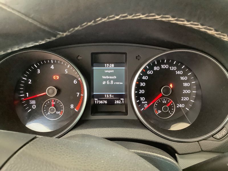 Volkswagen Golf VI 1.2 TSI Match 2012 – снимка 19
