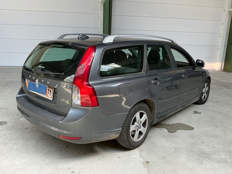 Volvo V50 1.6 DRIVe 2011 – снимка 2