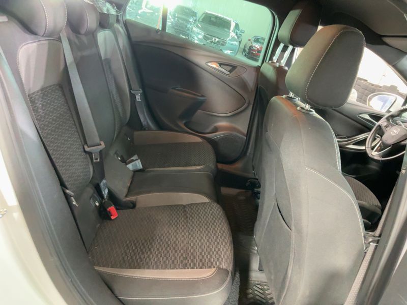 Opel Astra 1.2 Turbo GS Line Start/Stop 2020 – снимка 20