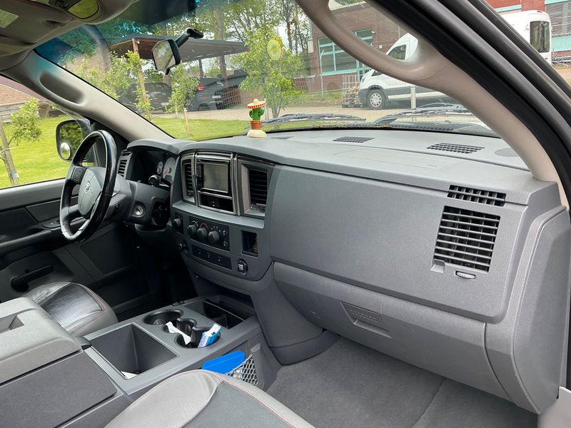 Dodge Ram 1500 5.7 V8 4x4 2007 – снимка 25